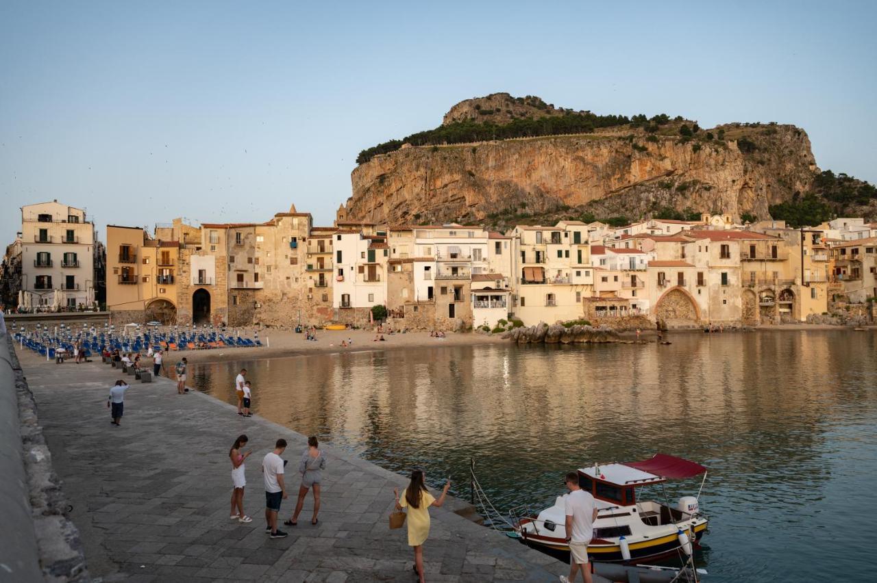 Casa Vacanze Tramonto Alla Marina Чефалу Экстерьер фото
